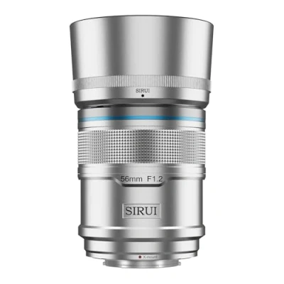 Abbildung von SIRUI Sniper 56 mm Autofokus Objektiv, F1.2 Weitwinkel APS C Kameraobjektiv (X Mount, silberfarben)