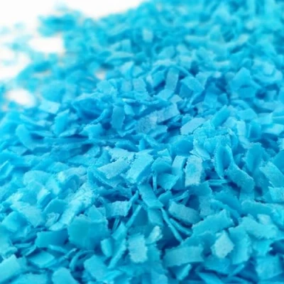 Abbildung von Streuselheld Schnippel Blau Esspapier Flocken Streusel zum Dekorieren und Verzieren von Gebäck aller Art wie Torten Kuchen Keksen Zuckerstreusel