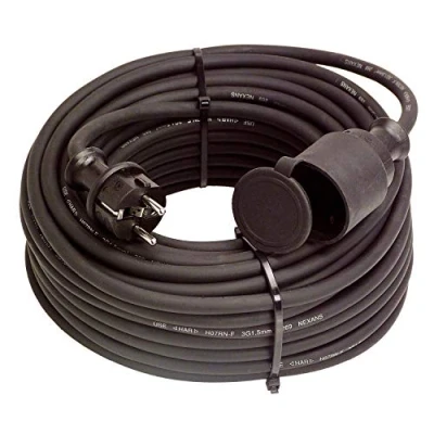 Abbildung von as Schwabe Gummi Verlängerungsleitung 15 m Kabel mit Schutzkontaktstecker, Schutzkontaktkupplung inkl. Schutzkappe ­ 230 V / 16 A Verlängerungskabel IP44 Made in Germany Schwarz, 60335