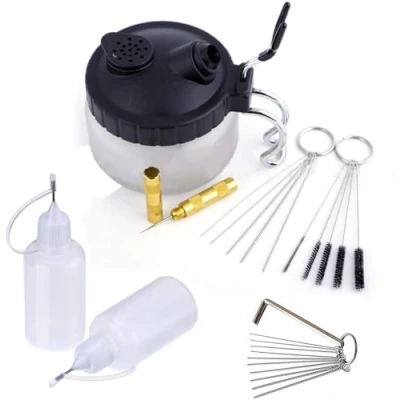 Abbildung von Poweka Airbrush Reinigungsset mit 5 Reinigungsbürsten, Reinigungsnadeln, Reamer,Airbrush Reinigungstopf Reiniger, Tropfflaschen