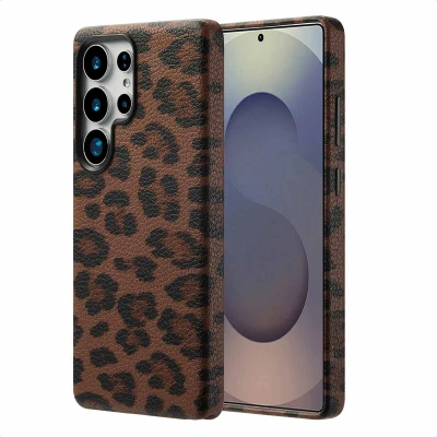 Abbildung von Samsung Galaxy S25 Ultra Hülle MagSafe Kunstleder Selencia Backcover Handyhülle Braun