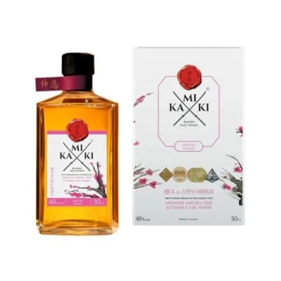 Abbildung von KAMIKI Blended Malt Whisky SAKURA &amp; CEDAR Cask Finish 48% Vol. 0,5l in Geschenkbox