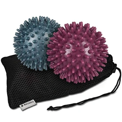 Abbildung von Navaris Stoffball 2x Igelball mit Noppen 2er Set Massageball für Hand/Fuß/Rücken