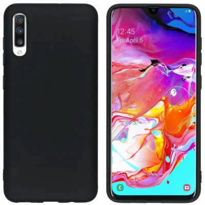 Abbildung von Samsung Galaxy A70 Hülle Silikon iMoshion Soft Case/Backcover Handyhülle Schwarz