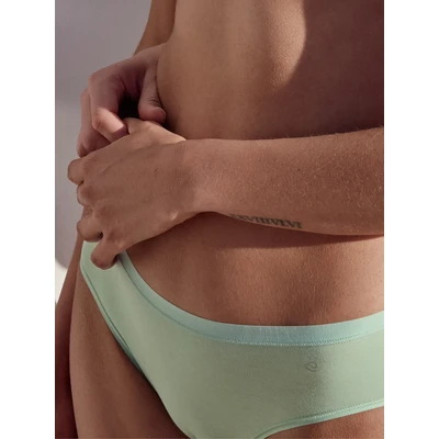 Abbildung von Calida Natural Comfort LACE Slip, Damen, Größe: 40/42, Soft green