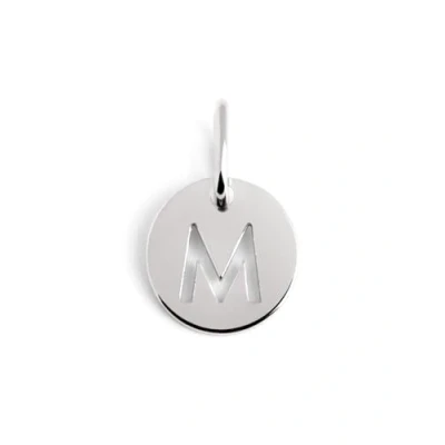 Abbildung von SINGULARU Mini Medallion Letter Silber Anhänger Initial aus Messing mit Rhodiumbeschichtung Buchstabe A Z Charm Kombinierbar Halskette Damenschmuck M