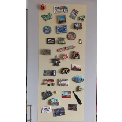 Abbildung von Magnetfolie Haftgrund für Magnete Magnettafel Ferrofolie selbstklebend beschreibbar, abwischbar, magnetisch (beige, 200x40cm)