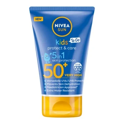 Abbildung von NIVEA SUN Kids Protect and Care SPF 50+ To Go Lotion (50 ml), wasserfester Sonnenschutz, Sonnencreme für Kinder bietet hochwirksamen UVB und 5 Sterne UVA Schutz