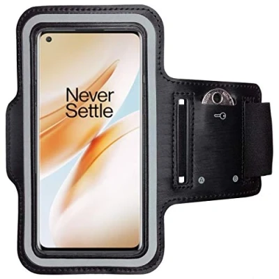 Abbildung von CoverKingz Sportarmband für OnePlus 8 Armtasche mit Schlüsselfach Oberarm Halterung Sport Laufarmband Handy Armband Schwarz
