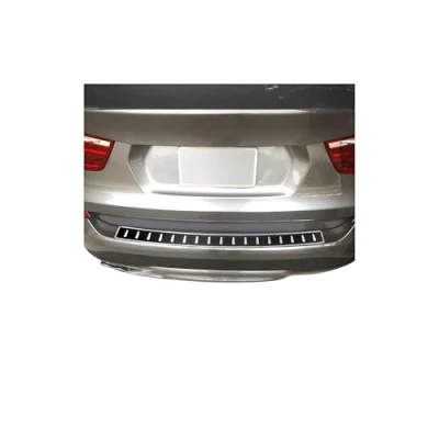 Abbildung von OMAC Ladekantenschutz kompatibel mit Mercedes B Klasse W247 2019 2024 Chrom Kohlefaserfolien