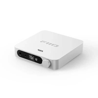 Abbildung von FiiO K11 Compact Desktop R2R Architektur DAC und Kopfhörerverstärker