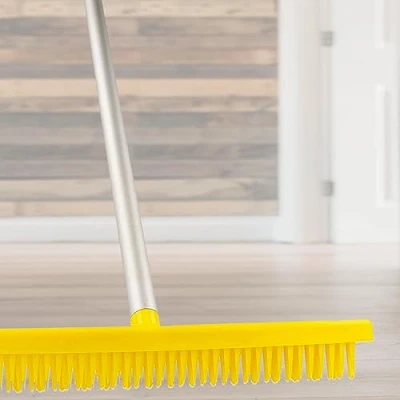 Abbildung von Lantelme Fransenkamm mit Stiel 70cm Deutsche Herstellung Teppichkamm für Echte Teppiche Kilim Perser Fransen kämmen Teppich Kamm 8283