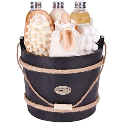 Abbildung von BRUBAKER Cosmetics Wellness Badeset Mango Pfirsich 9 teiliges Geschenkset mit Pflege und Massage Accessoires im dekorativen Badefass