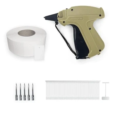 Abbildung von ggm Heftpistole Etikettierpistole Arrow 9S + 5 Ersatznadeln 1.000 Kartonetiketten Etiketten 30x45 mm Heftfäden Standard (15mm Heftfäden)
