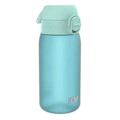 Abbildung von Ion8 Kinder Trinkflasche, 350ml, Auslaufsicher, Einhandöffnung, Sichere Verriegelung, Spülmaschinenfest, BPA frei, Tragegriff, Klappdeckel, Leicht zu Reinigen, Klimaneutral, Schallblau