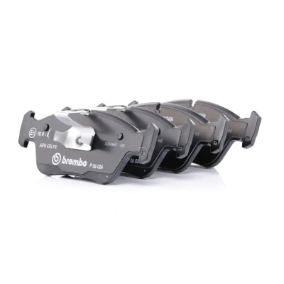 Abbildung von BREMBO P 06 024 Bremsbelagsatz für Verschleißwarnanzeiger vorbereitet mit Kolbenclip ohne Zubehör BMW: 3 Coupe, Limousine, Cabrio kfzteile,