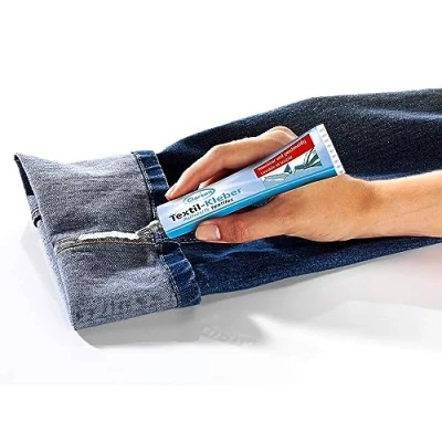 Abbildung von Clarsen® Textilkleber waschmaschinenfest 50ml, transparente Stoffkleber extra stark, Kleben statt Nähen, wasserfest, Perfekt für Hosen, Shirts und andere Textilien, Einfache Anwendung