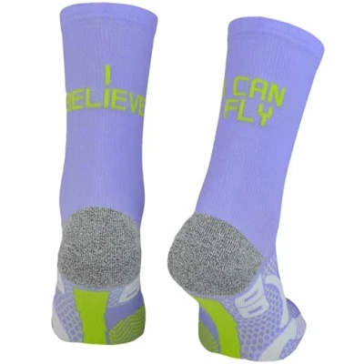 Abbildung von TODO Running RAID CREW Laufsocken mit Lustige Aufschrift, Anti Blasen Socken, Socks Men. Bunte Sport Funktionssocken (I can Fly, 47 50)
