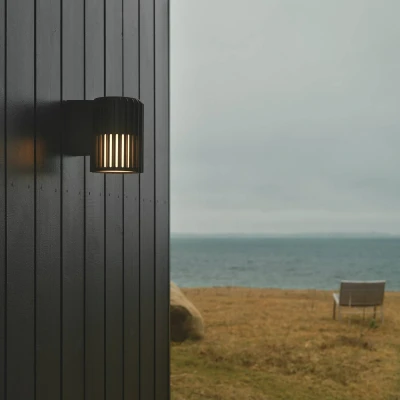 Abbildung von Außenwandleuchte Aludra Seaside, Aluminium, schwarz