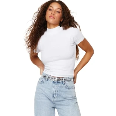 Abbildung von TRENDYOL Damen Upright Collar Pasping Crop Knitted Blouse, Weiß, S EU