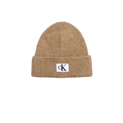 Abbildung von Calvin Klein Jeans Seasonal Patch Beanie Unisex Mütze, Größe: One Size, Travertine