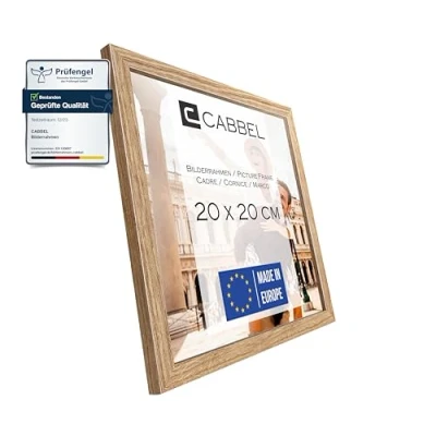Abbildung von CABBEL Bilderrahmen 20x20 cm, Eiche, stabiles MDF Holz Rahmen, bruchsicherem Plexi Glas, zum Aufhängen &amp; Aufstellen, ideal für Fotos/Bilder/Collage
