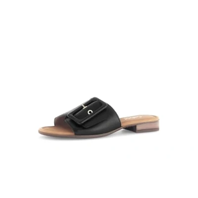 Abbildung von Gabor Damen Pantoletten, Frauen Slipper,Moderate Mehrweite (G),sommerclogs,Slip ons,Hochfront Slipper,Keilabsatz,schwarz (Gold),40 EU / 6.5 UK