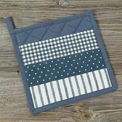 Abbildung von matches21 HOME &amp; HOBBY Topflappen Landhaus Premium Mustermix 20x20 cm, (1 tlg)