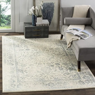 Abbildung von SAFAVIEH Distressed Teppich für Wohnzimmer, Esszimmer, Schlafzimmer Adirondack Collection, Kurzer Flor, Elfenbein und Schiefer, 183 X 274 cm