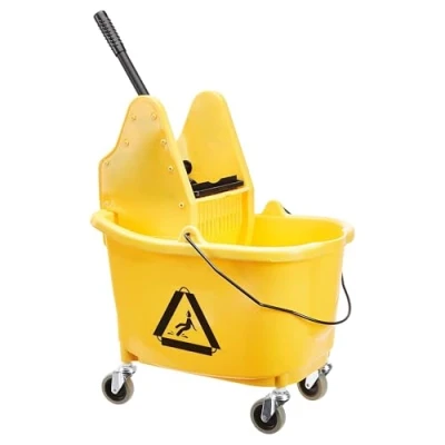 Abbildung von Amazon Basics Kentucky Mopp Eimer, rechteckig, mit robusten Rädern und Auswring Kombination, 33 l, gelb (zuvor AmazonCommercial Marke)