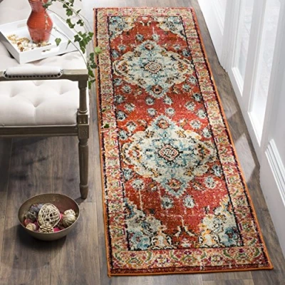 Abbildung von SAFAVIEH Boho Teppich für Wohnzimmer, Esszimmer, Schlafzimmer Monaco Collection, Kurzer Flor, Orange und Hellblau, 76 X 183 cm