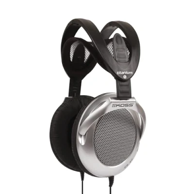 Abbildung von Koss UR40 Stereo On Ear Leicht Kopfhörer Tragbar Faltbar Kompatibel mit iPhone, iPad und iPod, Android Smartphones, Tablets MP3 Playern Silber