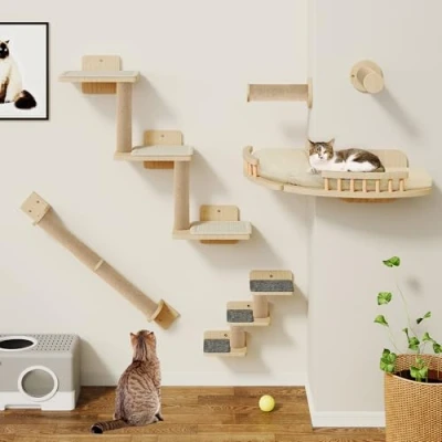 Abbildung von YITAHOME Katzen Kletterwand, Kletterwand Set aus Holz, 7 Teiliges Stabiler Katzenmöbel mit 3 Kratzbäume, 2 Eckplattform, Treppensteigen für Katze Schlafen Spielen Lounging