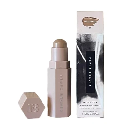 Abbildung von Fenty Beauty Original von Rihanna Match Stix Matte Contour Skinstick Konturenstift, 7,10 g, BELLA (08 Soft Amber, g (1 Stück)