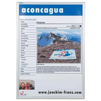 Abbildung von FRANKEN Wechselrahmen, Outdoor A1 Plakatrahmen, Aluminium Klapprahmen 25 mm breit, Info Rahmen für den Außenbereich von öffentlichen Einrichtungen, Schulen, Restaurants oder Hotels, BS1704