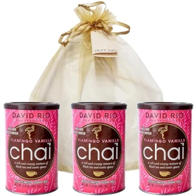 Abbildung von GUSTONE. David Rio Geschenkset Flamingo Vanilla Decaffeinated Sugar Free 3 x 337g Dosen Chai Latte Entkoffeiniert Zuckerfrei