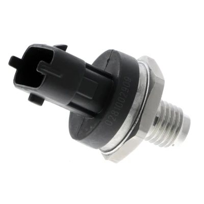 Abbildung von VEMO V24 72 0199 Sensor, Kraftstoffdruck Original Qualität RENAULT: ESPACE 3, TRAFIC 2 Bus, 4, BMW: 3 Touring, Limousine, 5 Limousine