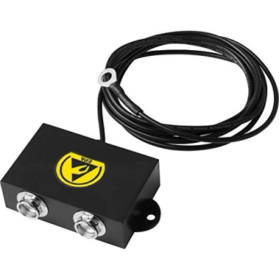 Abbildung von BJZ Erdungsbox mit 2 Druckknopfanschlüssen 10,3 mm, glattem Kabel und Schrauböse M5 (1 Mohm)