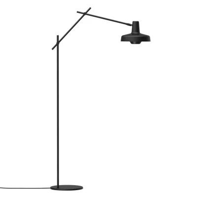 Abbildung von GRUPA Arigato Stehlampe, dreiteiliger Arm, schwarz