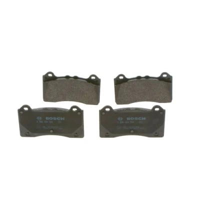 Abbildung von BOSCH 0 986 424 388 Bremsbelagsatz Low Metallic mit integriertem Verschleißsensor FORD: FOCUS 3