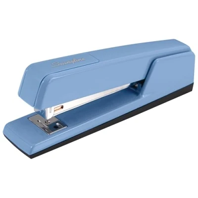 Abbildung von Swingline Heftgerät, 747 Classic Desktop 30 Blatt Kapazität, Metall, Himmelblau (74708)