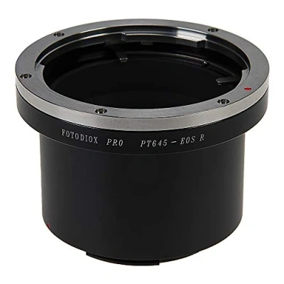 Abbildung von Fotodiox Pro Lens Mount Adapter Compatible with Pentax 645 Lenses on Canon RF Cameras