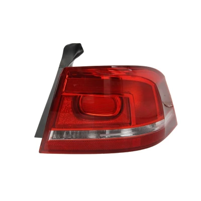 Abbildung von ALKAR 2282118 Rückleuchte rechts äusserer Teil P21W, PY21W, W16W ohne Lampenträger VOLKSWAGEN: Passat B7 Limousine