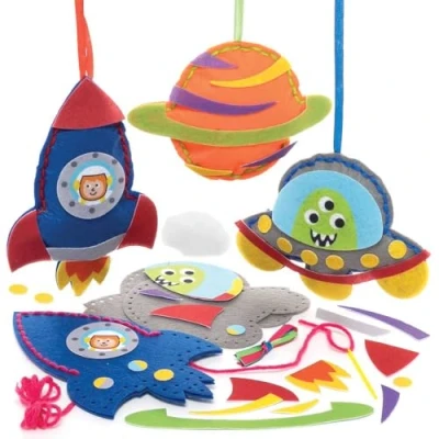 Abbildung von Baker Ross FE671 Nähsets, Form: Sonnensystem, 3 Stück, Nähset für Kinder, kreative Aktivitäten ideales Kunst und Bastelprojekt