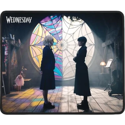 Abbildung von Konix Wednesday Gaming Mauspad 32 x 27 cm rutschfeste Mikrofaser Oberfläche Gummi Spinnenmuster Schwarz