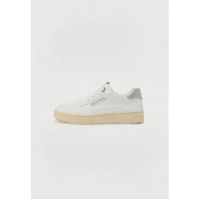 Abbildung von Tom Tailor Damen 7490010017 Sneaker, White, 38 EU