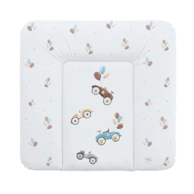 Abbildung von Ceba Baby® weiche Wickelauflage 75x72 cm Baby Wickelunterlage Wickeltischauflage für Junge und Mädchen Wasserdicht, abwaschbar pflegeleicht OEKO TEX® Standard 100 Made in EU Retro Cars