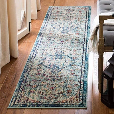 Abbildung von SAFAVIEH Boho Teppich für Wohnzimmer, Esszimmer, Schlafzimmer Madison Collection, Kurzer Flor, Marineblau und Hellblau, 61 X 244 cm