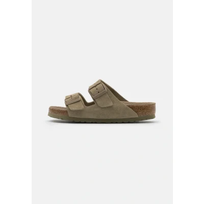 Abbildung von Birkenstock Arizona SOFT Footbed Unisex Hausschuh, Größe: 41, Faded khaki Schuhe