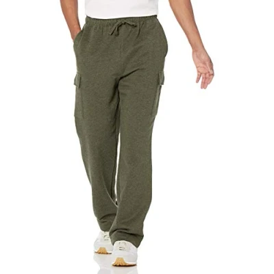 Abbildung von Amazon Essentials Herren Cargo Fleece Jogginghose, Olivenheide, S